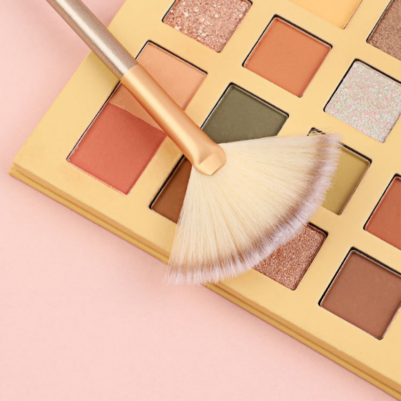 แปรงแต่งหน้าอเนกประสงค์รูปพัด  - Beauty And Makeup Quotes บทวิจารณ์และราคา