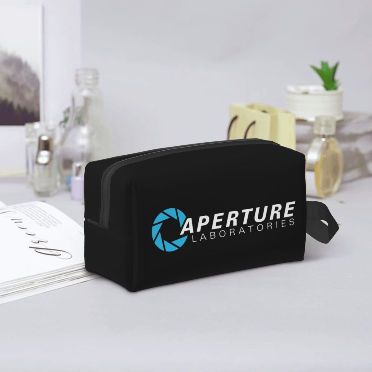 Aperture Science Laboratories  - Beauty Lab Makeup บทวิจารณ์และราคา