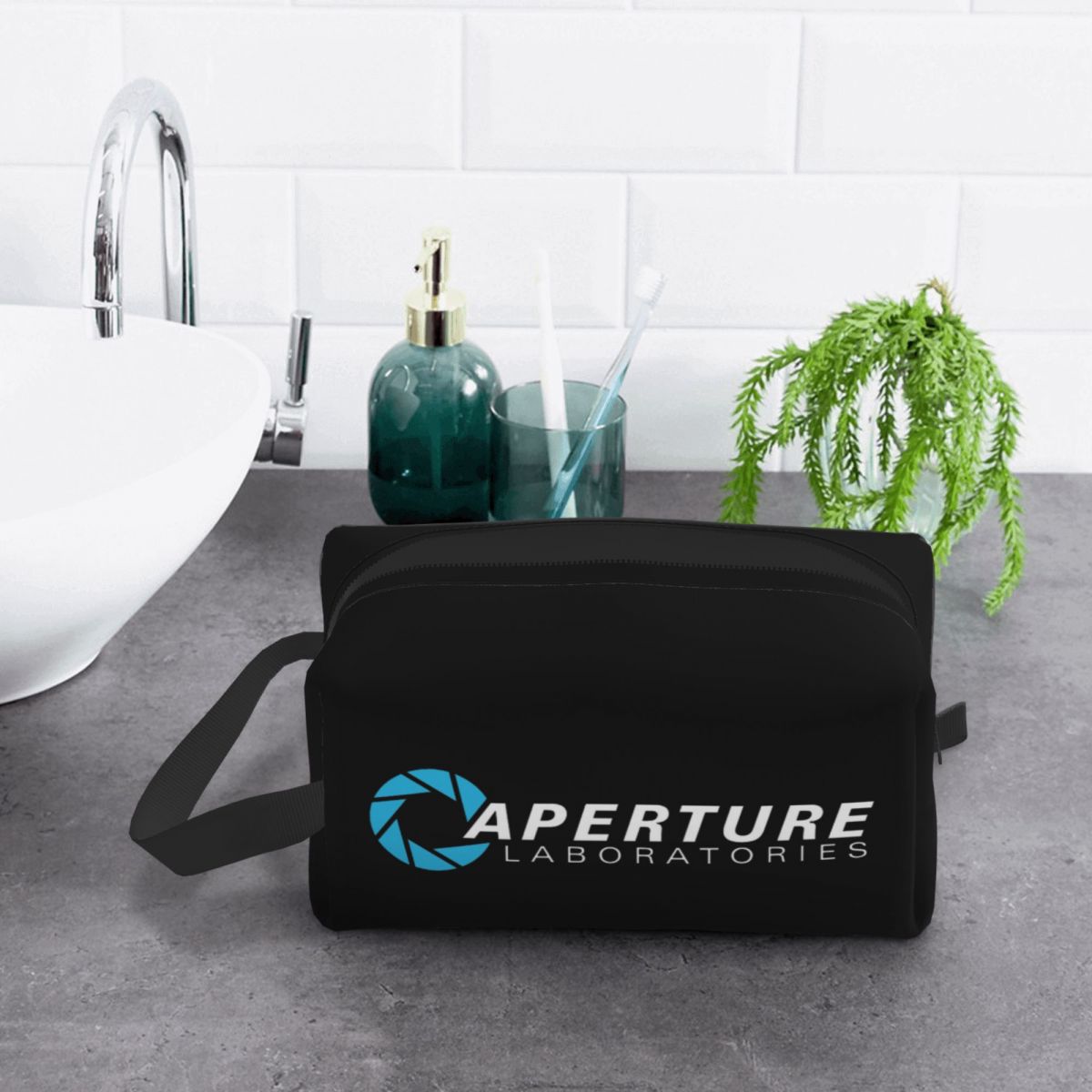 Aperture Science Laboratories  - Beauty Lab Makeup บทวิจารณ์และราคา